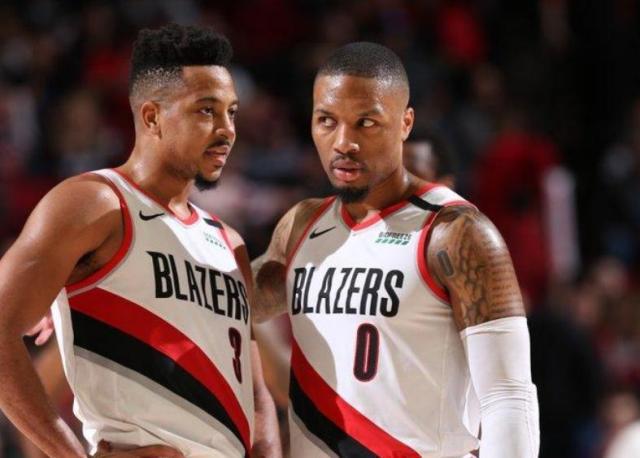 易游体育网页版-两大帮手相继受伤 利拉德或再度开启戴表模式